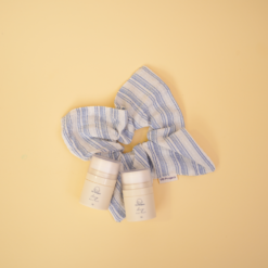 UU Project Airy Hair Puff Duo with two lightweight talc-free hair puffs for refreshing oily-looking roots and flat bangs.