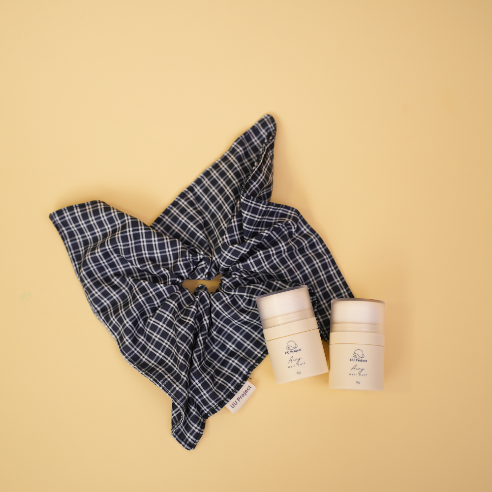 UU Project Airy Hair Puff Duo with two lightweight talc-free hair puffs for refreshing oily-looking roots and flat bangs.